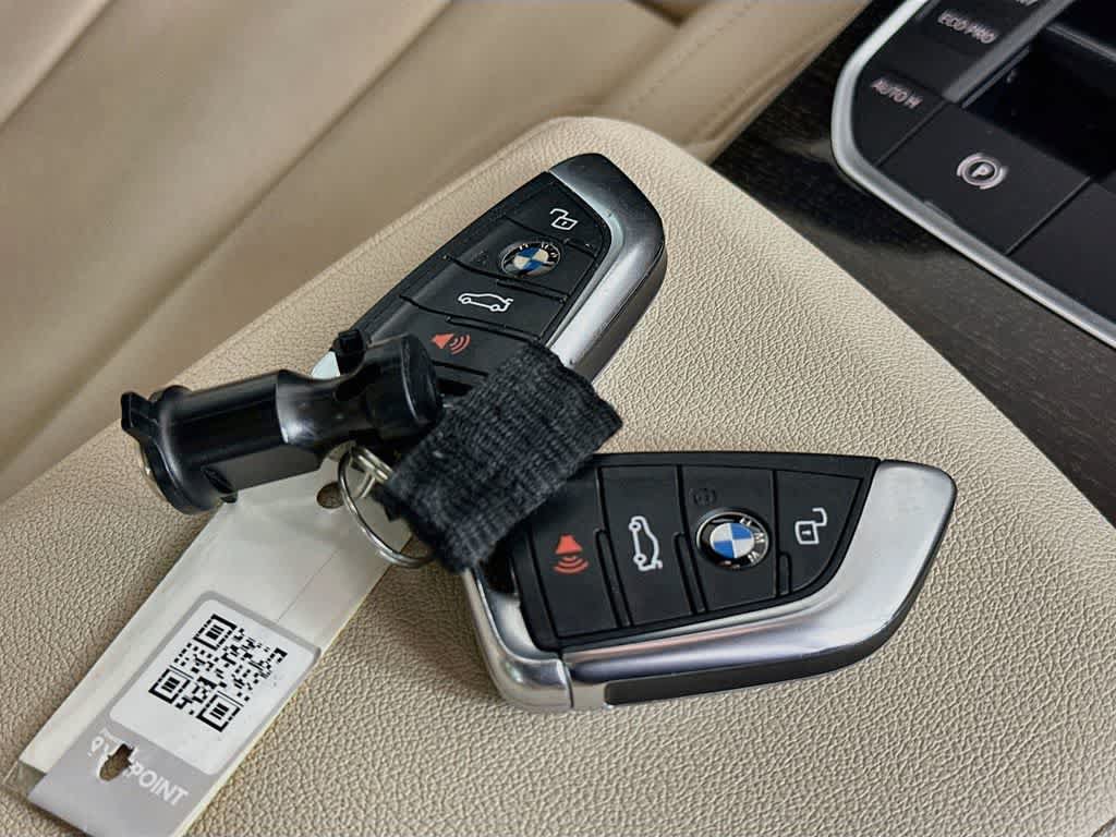 Used 2020 BMW 330i Sedan w/ Convenience Package RWD image 22