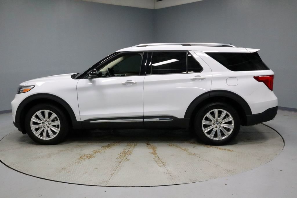 Certified 2021 Ford Explorer Limited w/ Equipment Group 301A image 2