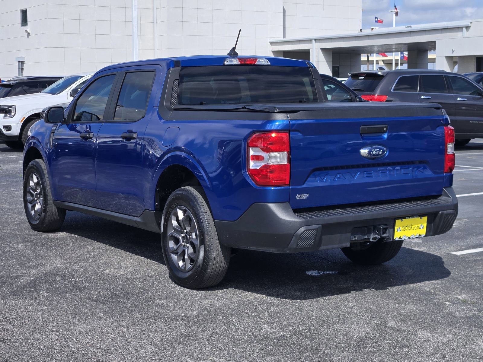 Certified 2024 Ford Maverick XLT w/ XLT Luxury Package image 5