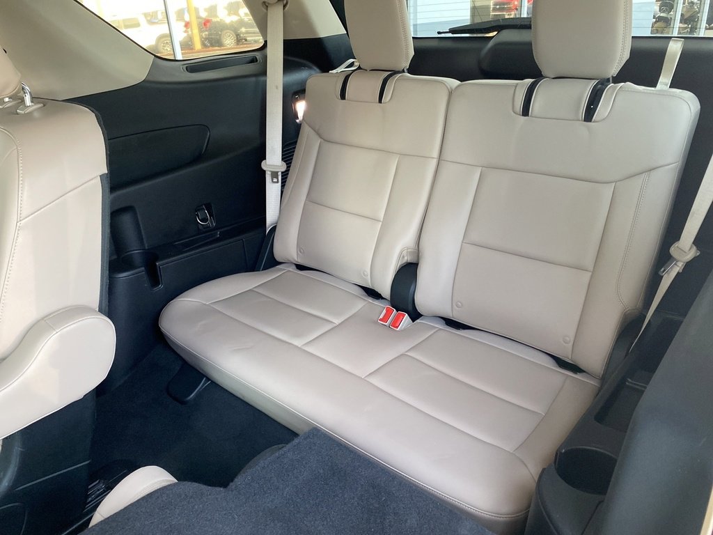 Certified 2023 Ford Explorer XLT w/ Equipment Group 202A image 12