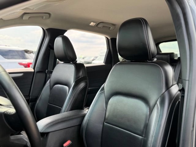 Certified 2024 Ford Escape Platinum AWD/4WD image 9