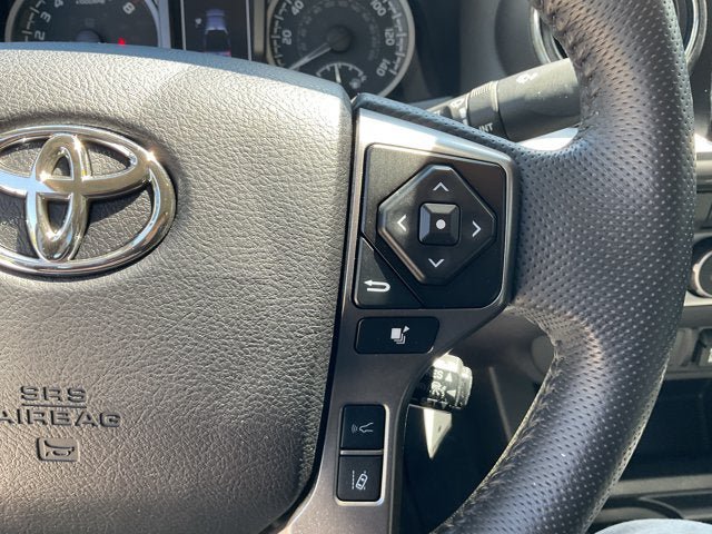 Used 2022 Toyota Tacoma SR5 AWD/4WD image 18