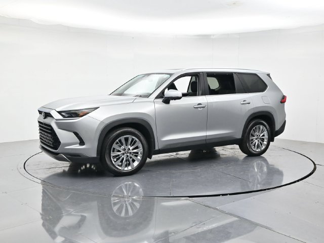Used 2024 Toyota Grand Highlander AWD image 5