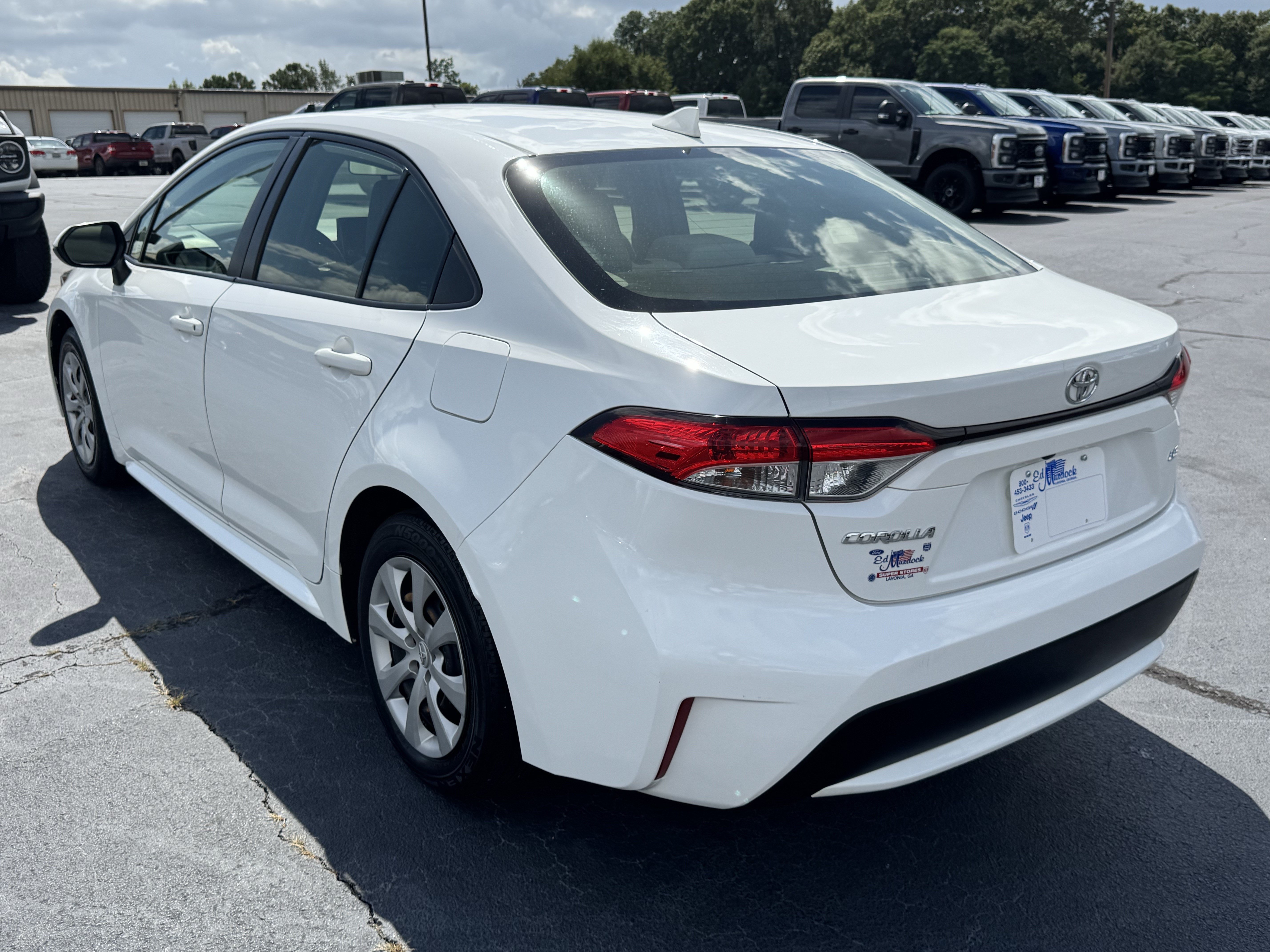 Used 2022 Toyota Corolla LE FWD image 7