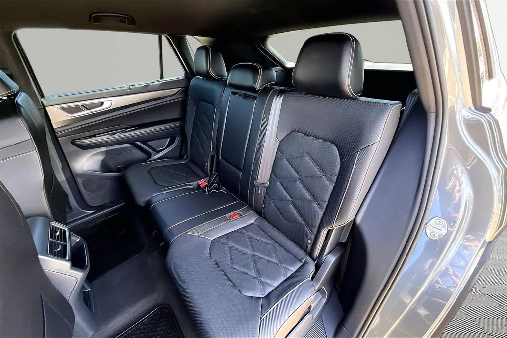 Used 2024 Volkswagen Atlas Cross Sport SE AWD/4WD image 26