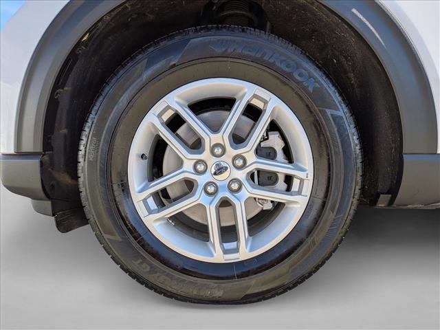 Certified 2025 Ford Explorer Active image 26