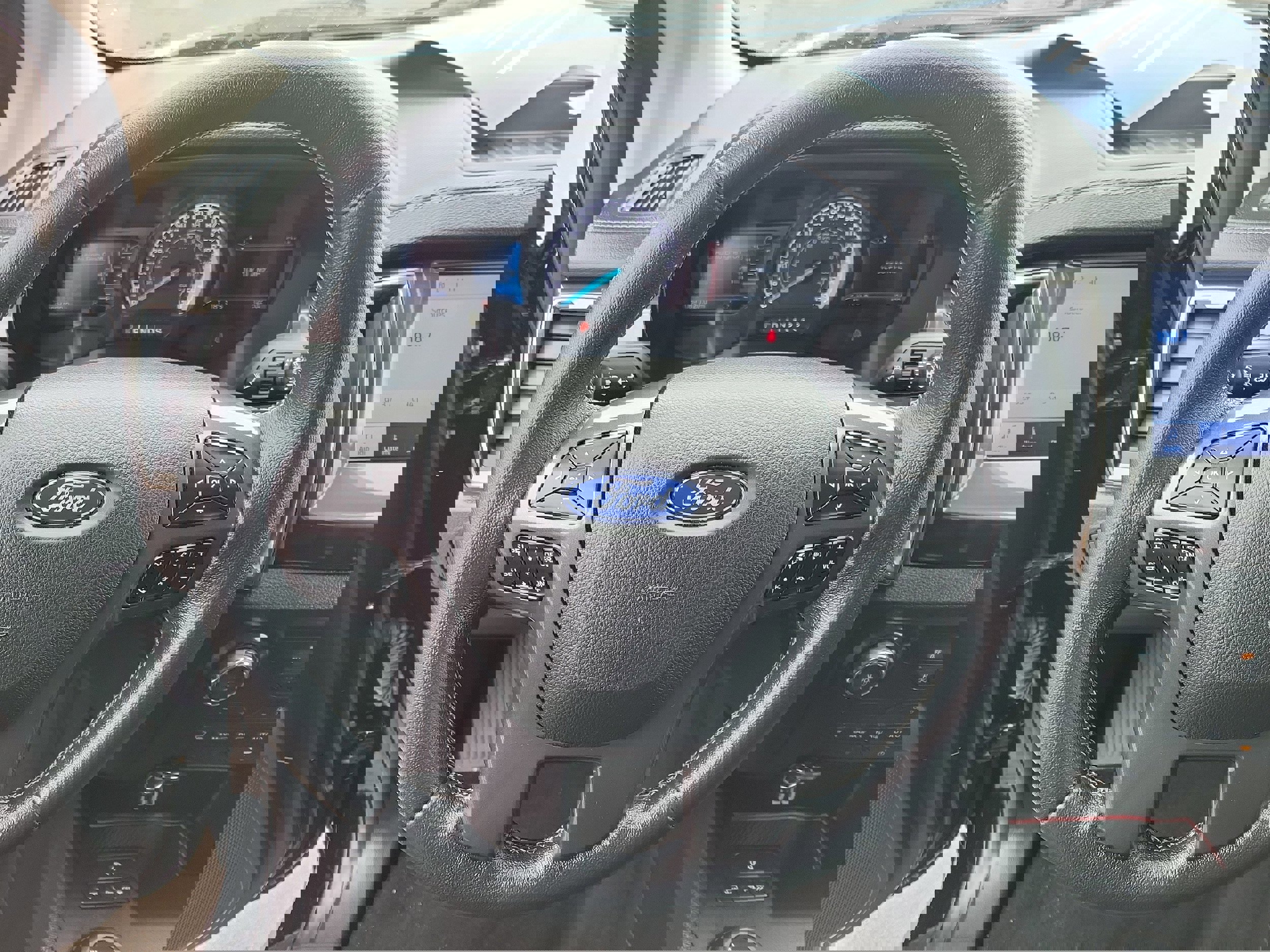 Certified 2020 Ford Ranger Lariat w/ Equipment Group 501A Mid image 24