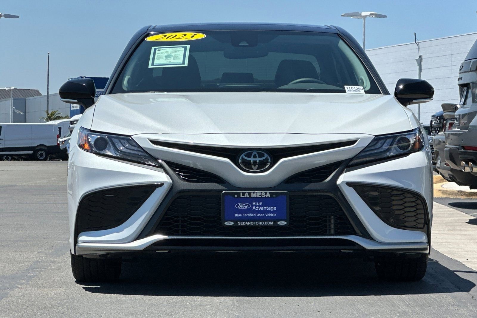 Used 2023 Toyota Camry XSE FWD image 8