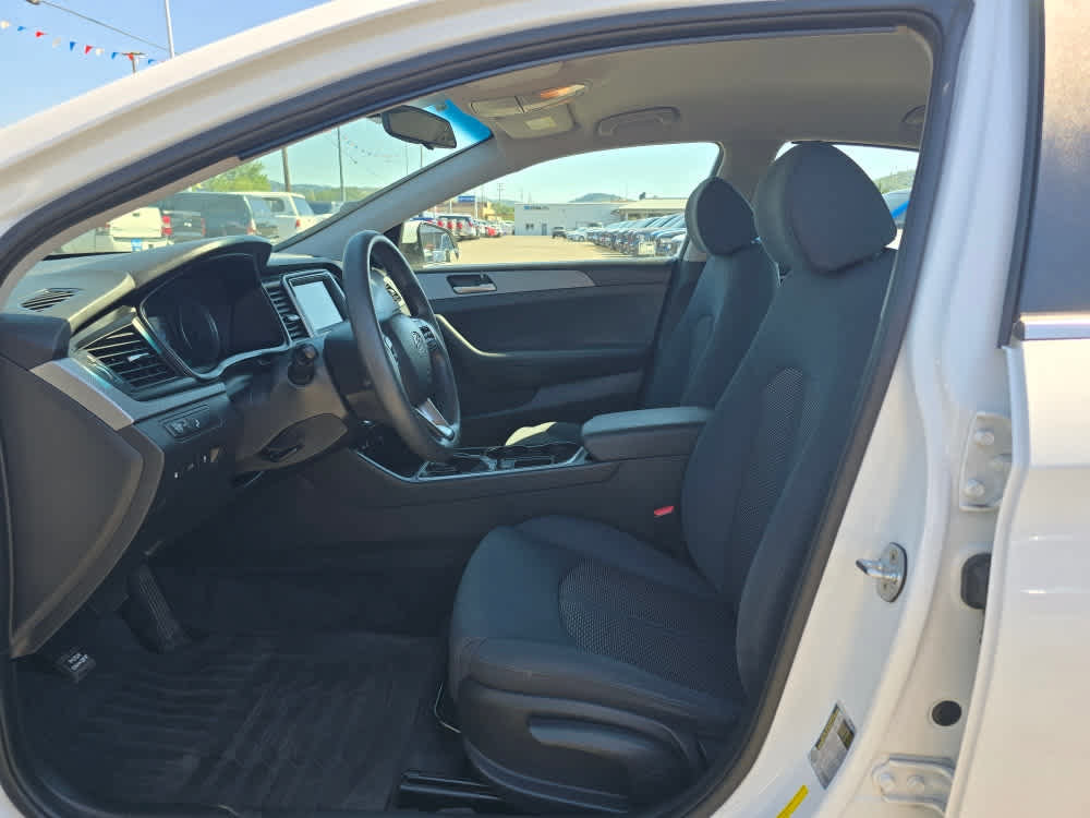 Used 2018 Hyundai Sonata SE FWD image 9