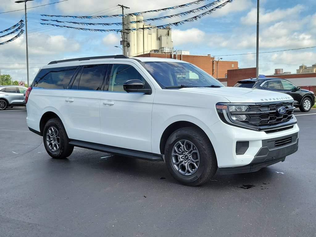 Certified 2025 Ford Expedition Max Active AWD/4WD image 2