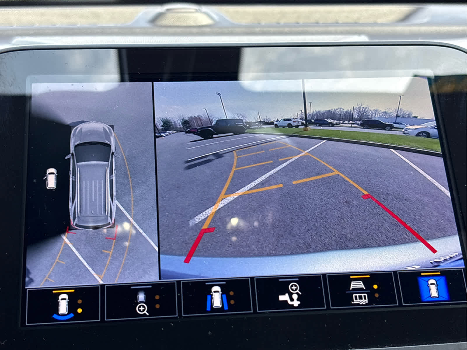 Used 2023 Chevrolet Equinox RS w/ RS Leather Package image 21