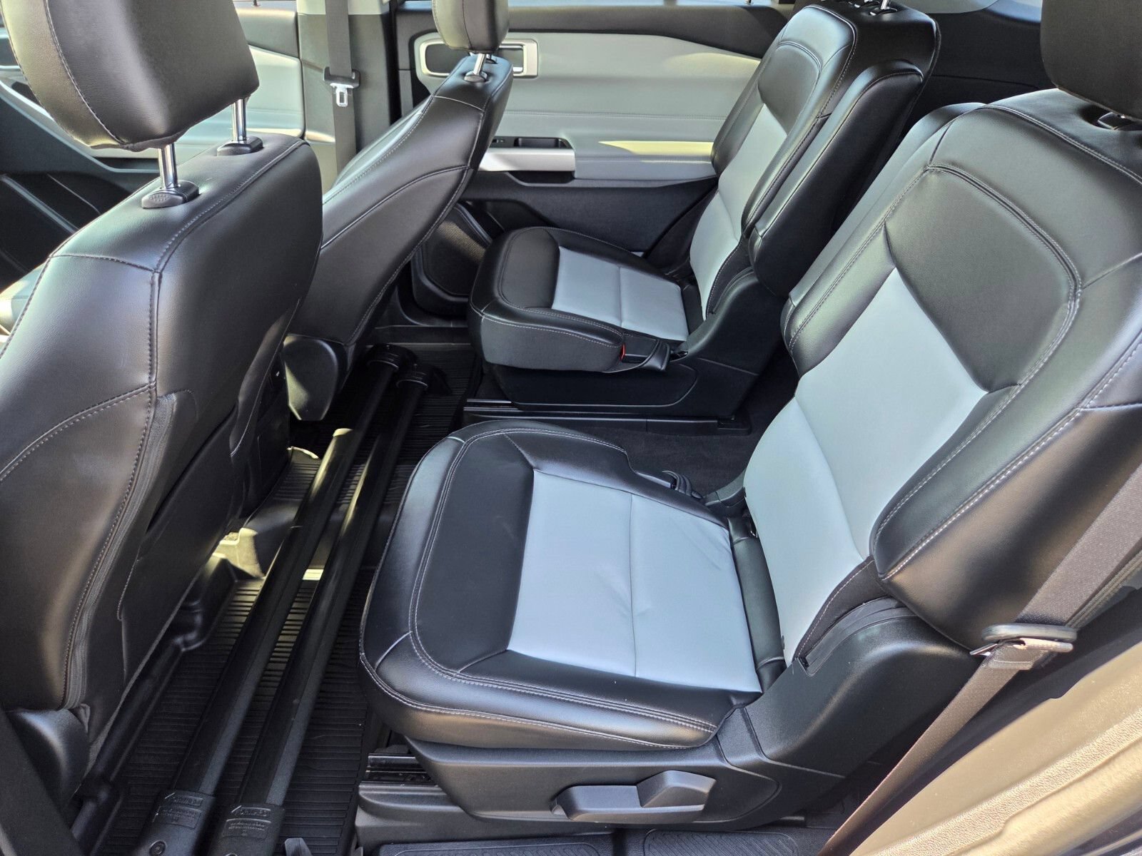 Certified 2023 Ford Explorer XLT w/ Equipment Group 202A RWD image 12