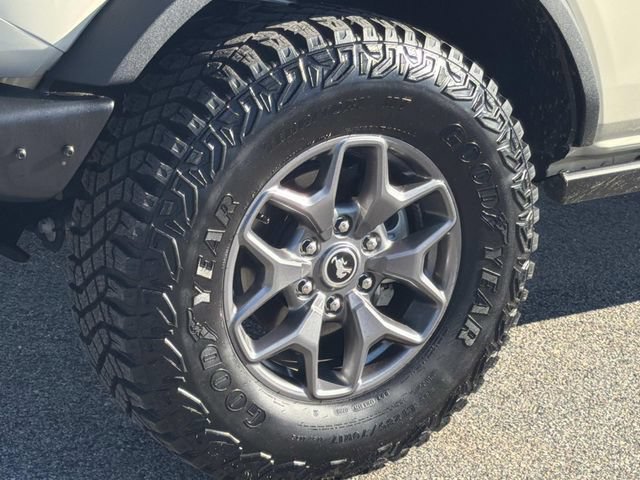 Certified 2025 Ford Bronco Badlands AWD/4WD image 13