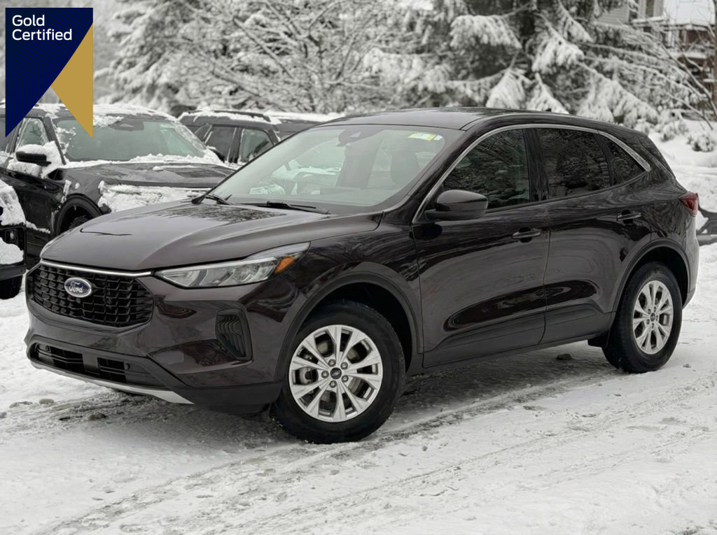Certified 2023 Ford Escape Active w/ Tech Pack #2 image 1