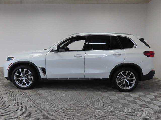 Used 2024 BMW X5 xDrive40i image 5