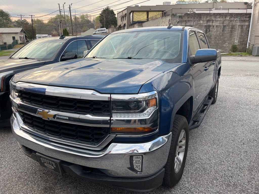Used 2018 Chevrolet Silverado 1500 LT w/ All Star Edition image 2