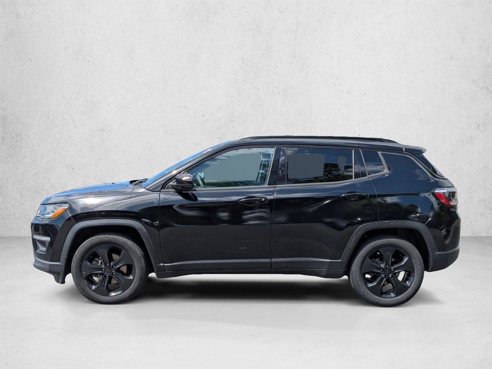 Used 2021 Jeep Compass Latitude FWD image 9