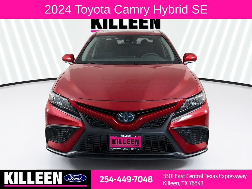 Used 2024 Toyota Camry SE w/ Audio Upgrade Package FWD image 2