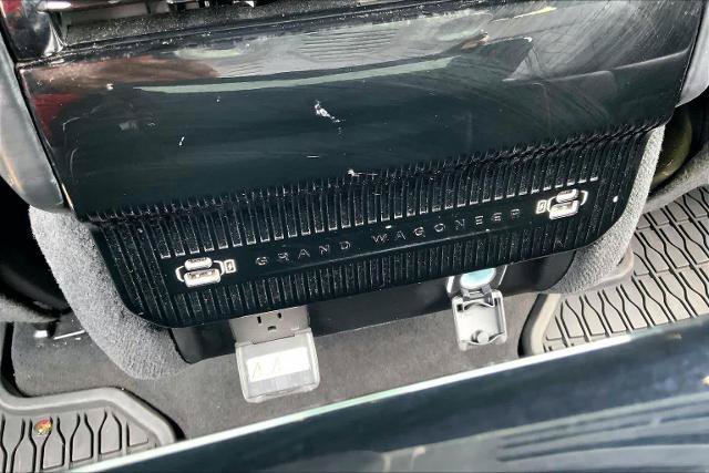 Used 2024 Jeep Grand Wagoneer L Series III w/ Quick Order Packagew 28T AWD/4WD image 33