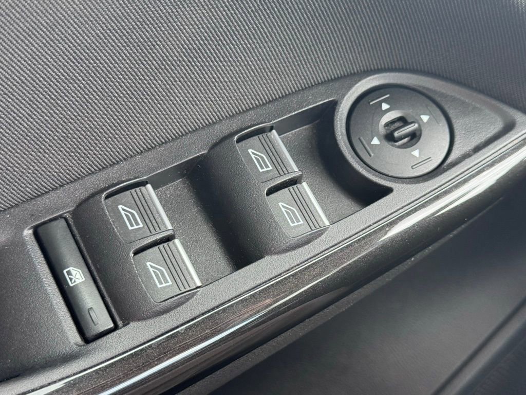 Certified 2017 Ford Focus Titanium FWD image 13