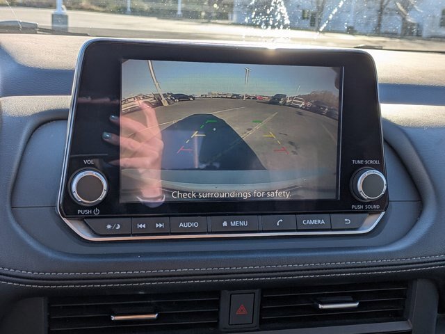 Used 2024 Nissan Rogue SV AWD/4WD image 22