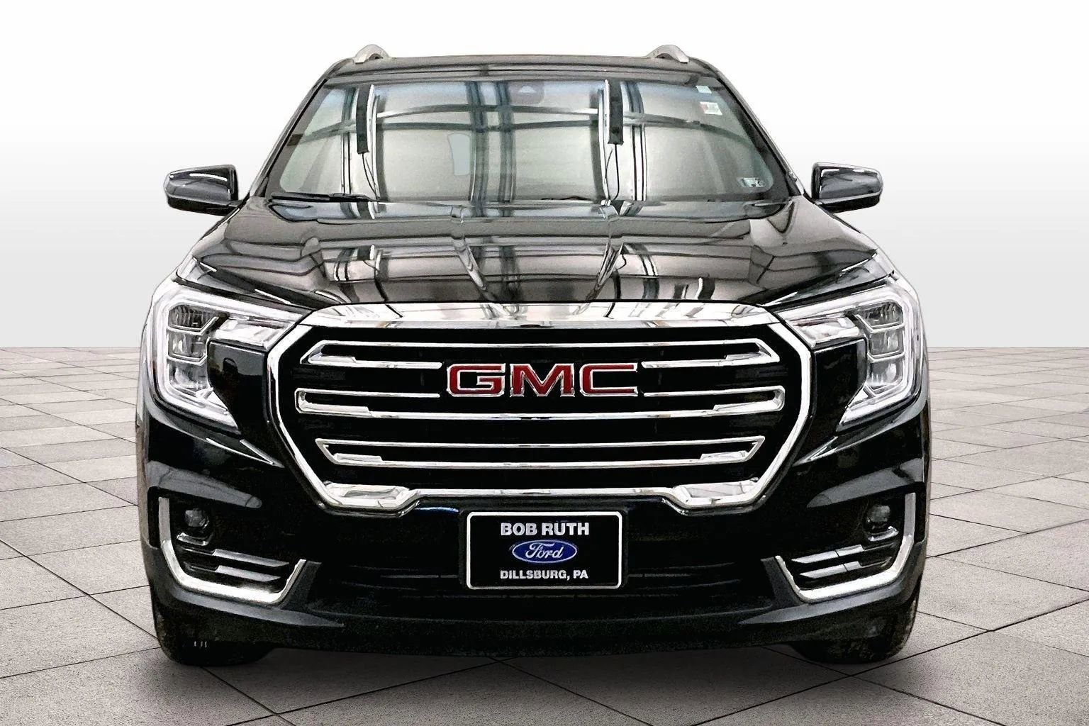 Used 2024 GMC Terrain SLT image 3