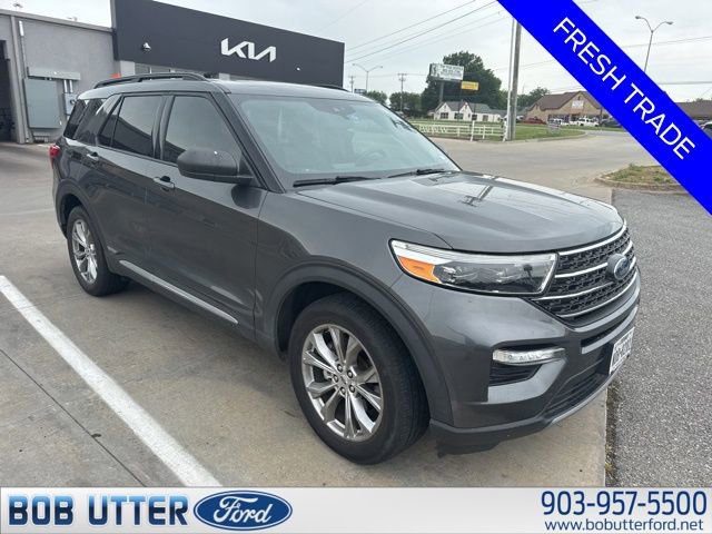 Certified 2020 Ford Explorer XLT w/ Equipment Group 202A AWD/4WD image 4