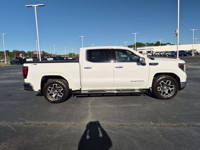 Used 2024 GMC Sierra 1500 SLT w/ SLT Premium Package AWD/4WD image 3