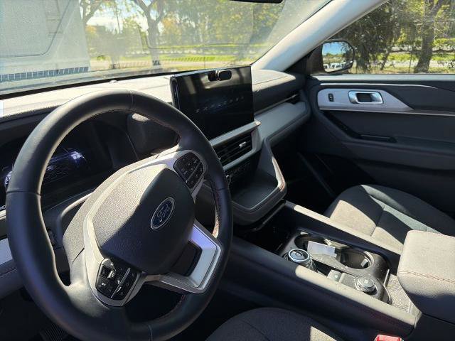 Certified 2025 Ford Explorer Active image 9