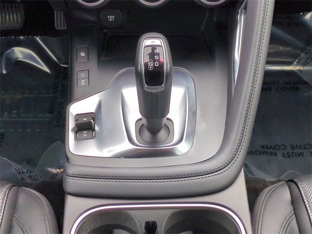 Used 2020 Jaguar E-PACE SE image 19