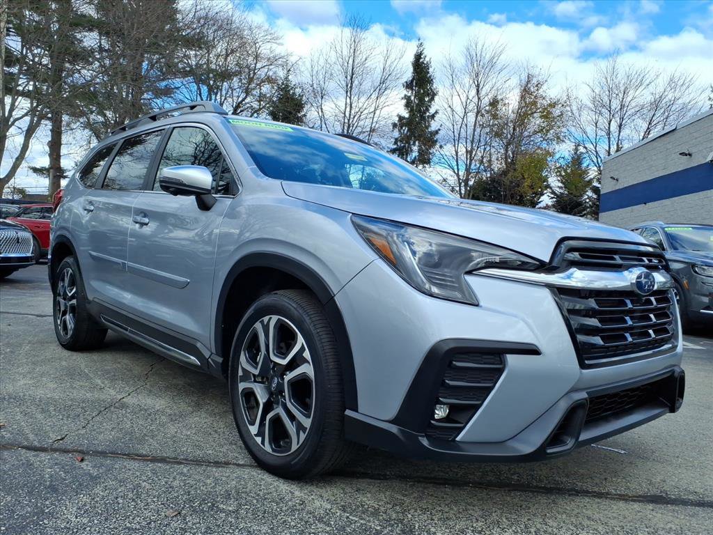 Used 2023 Subaru Ascent Limited w/ Technology Package