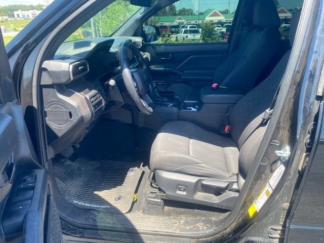 Used 2025 Toyota Tacoma SR5 AWD/4WD image 10