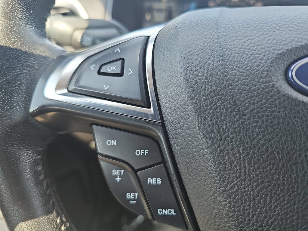 Certified 2022 Ford Edge SEL AWD/4WD image 16