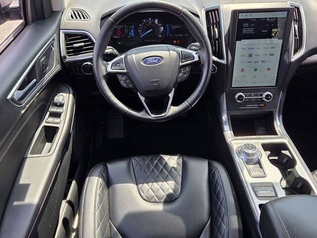 Certified 2024 Ford Edge Titanium AWD/4WD image 7