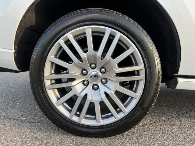 Certified 2023 Ford Expedition Platinum image 15