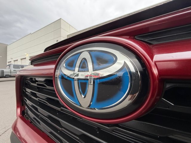Used 2020 Toyota RAV4 LE w/ Carpet Mat Package AWD/4WD image 23