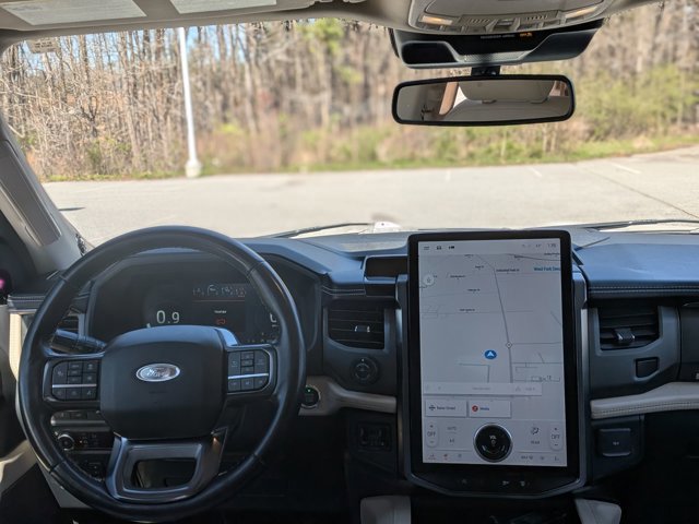 Certified 2024 Ford Expedition Max Platinum image 30