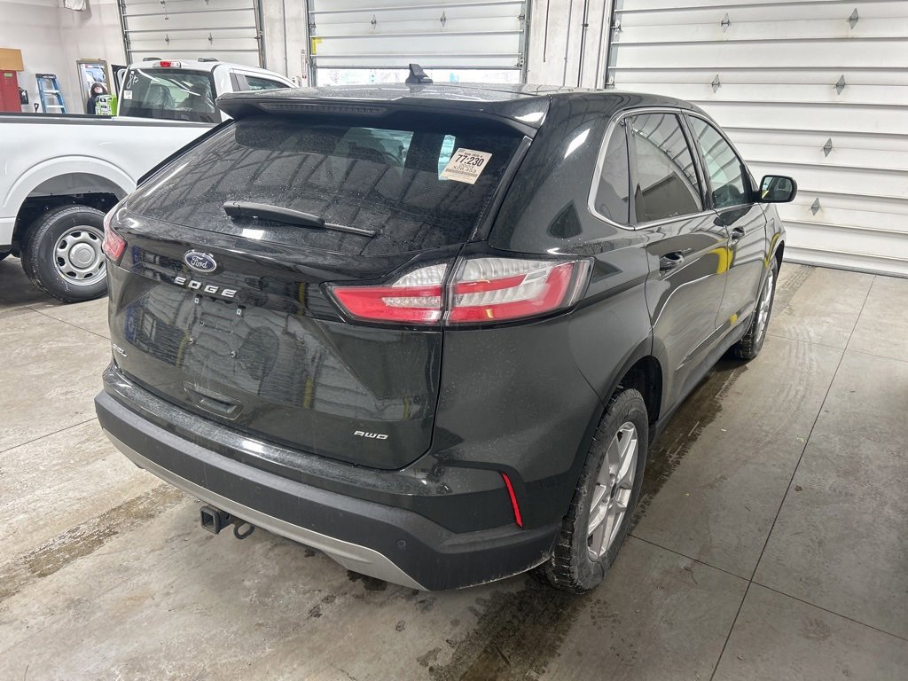 Certified 2023 Ford Edge SEL w/ Convenience Package image 3