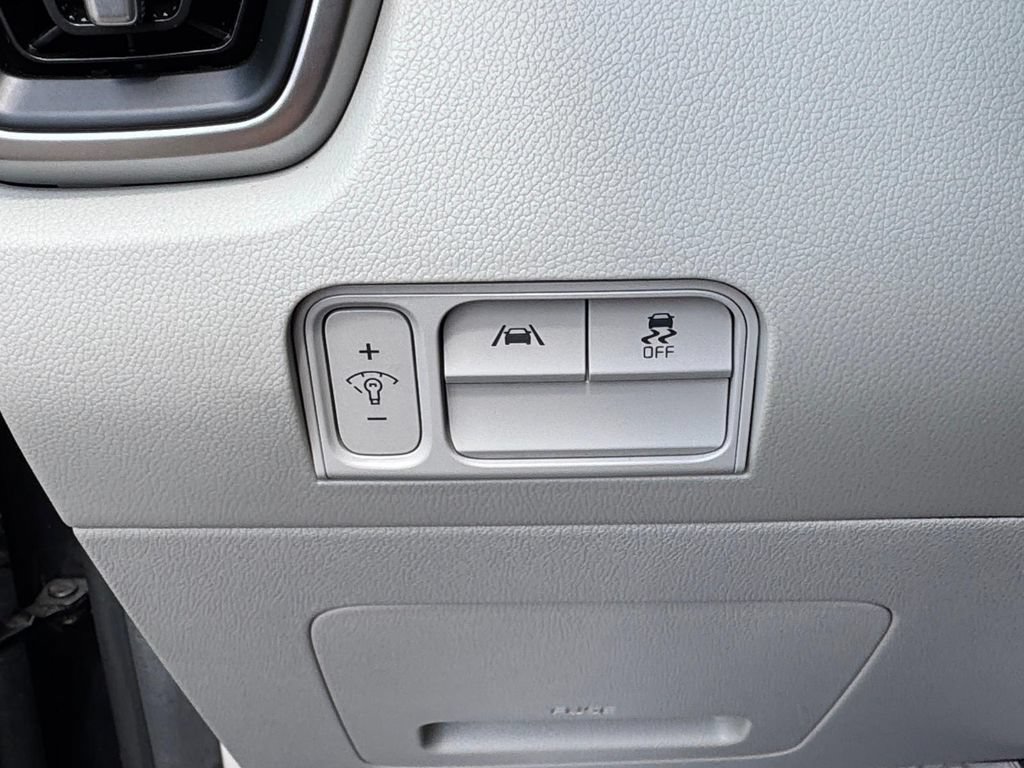 Used 2021 Kia Sorento S w/ Panoramic Sunroof Package AWD/4WD image 22