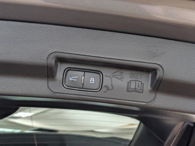 Certified 2023 Ford Explorer XLT w/ Equipment Group 202A AWD/4WD image 19