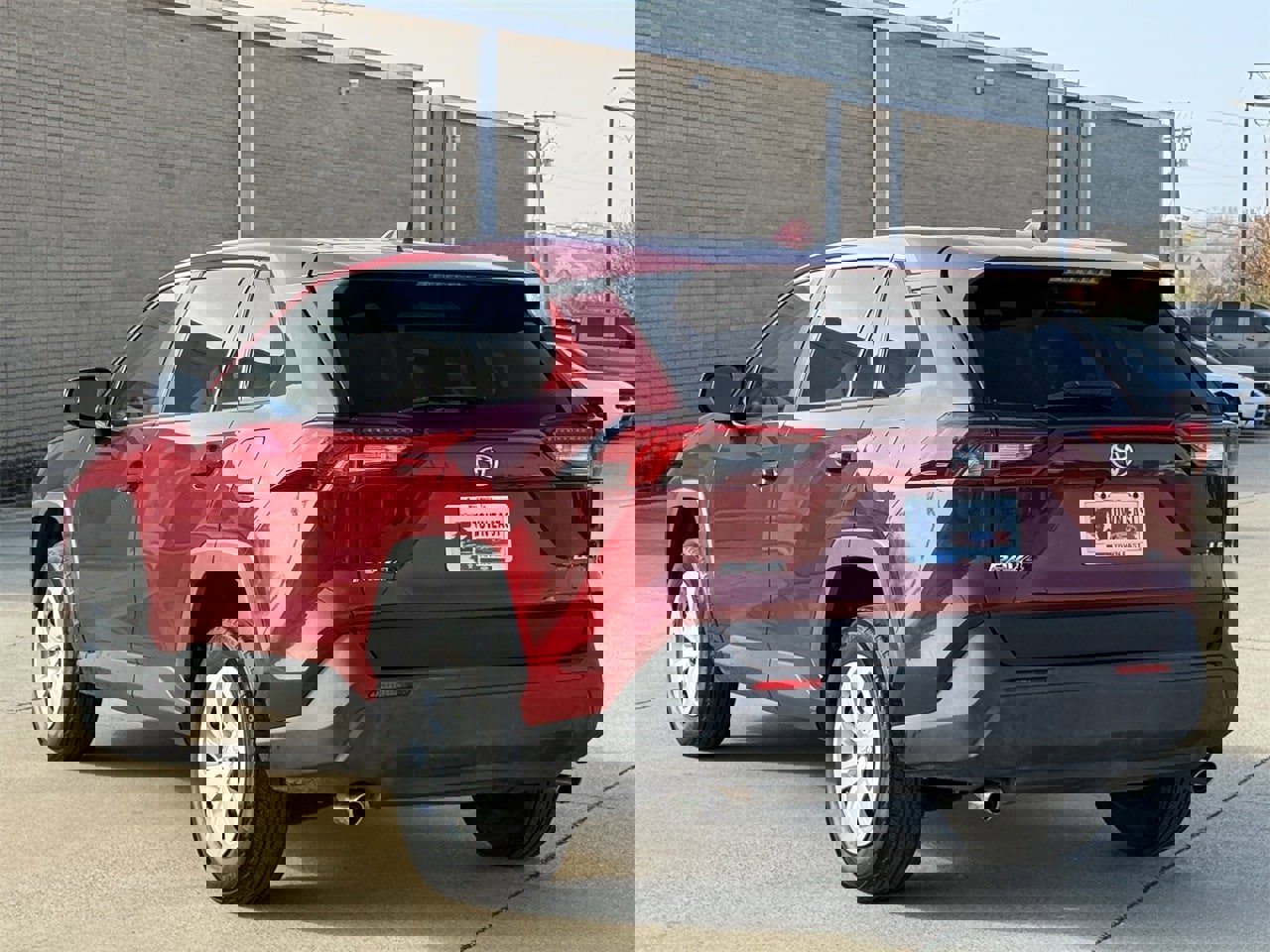 Used 2024 Toyota RAV4 LE image 5