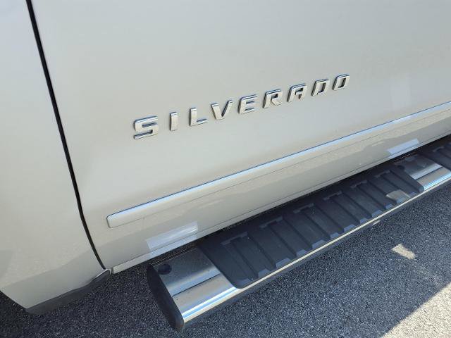 Used 2018 Chevrolet Silverado 1500 LT w/ All Star Edition AWD/4WD image 6
