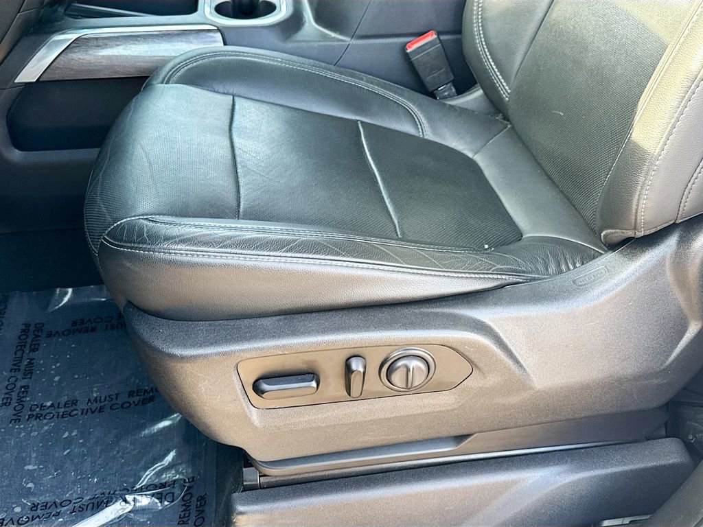 Used 2019 Chevrolet Silverado 1500 LTZ w/ LTZ Premium Package image 17