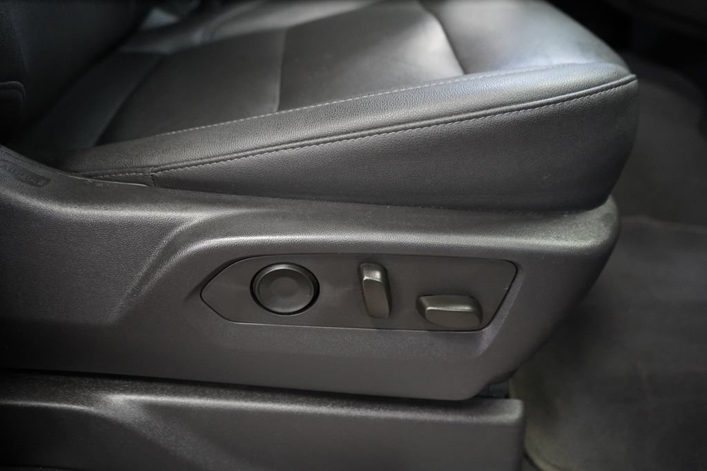 Used 2024 GMC Sierra 1500 SLT RWD image 25