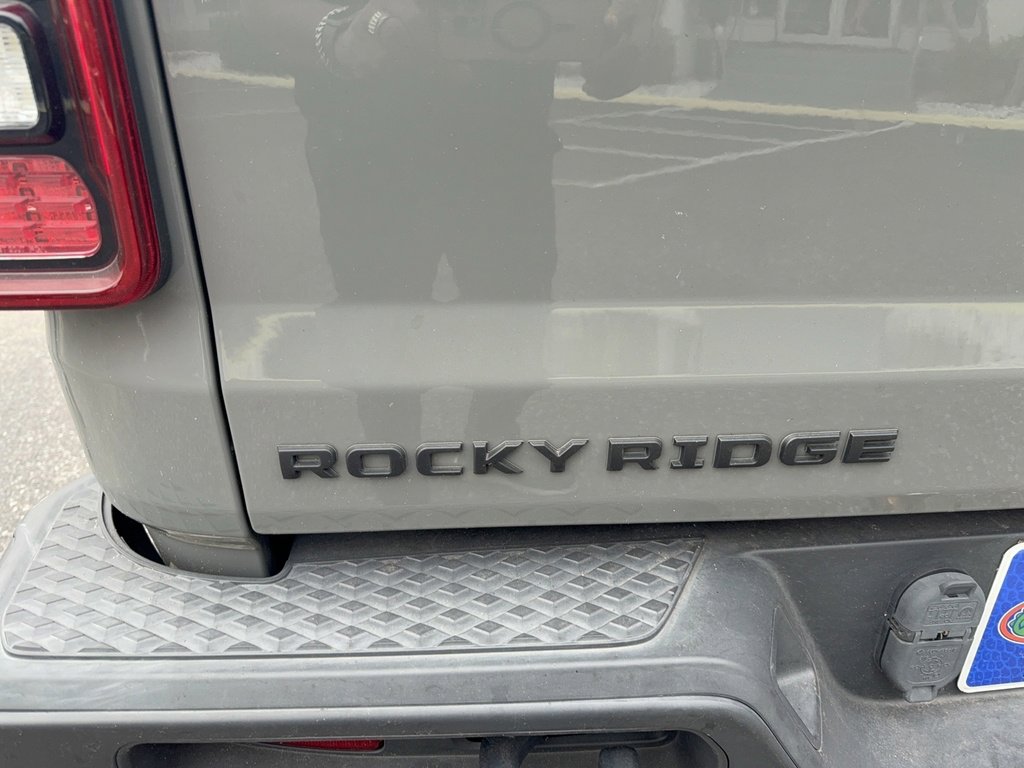 Used 2021 Jeep Gladiator Sport image 8