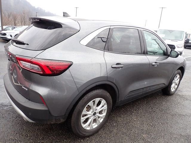 Certified 2024 Ford Escape Active w/ Tech Pack #1 image 4