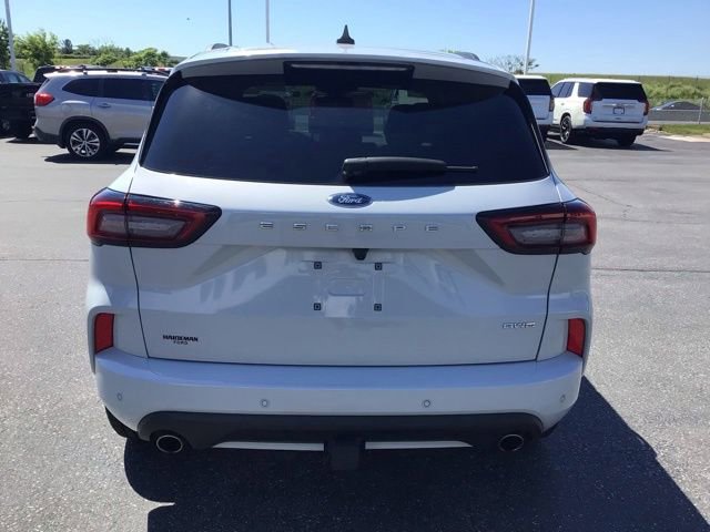 Certified 2025 Ford Escape ST-Line Elite w/ Class II Trailer Tow Package AWD/4WD image 7