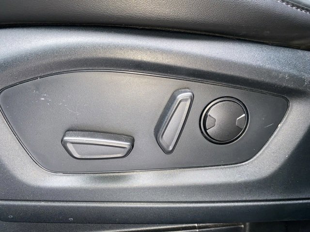 Certified 2022 Ford Explorer XLT w/ Equipment Group 202A image 20