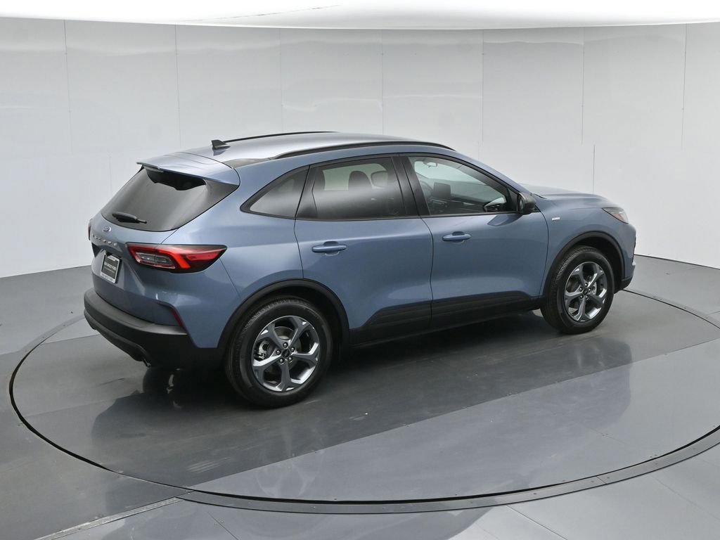 Certified 2025 Ford Escape ST-Line image 13
