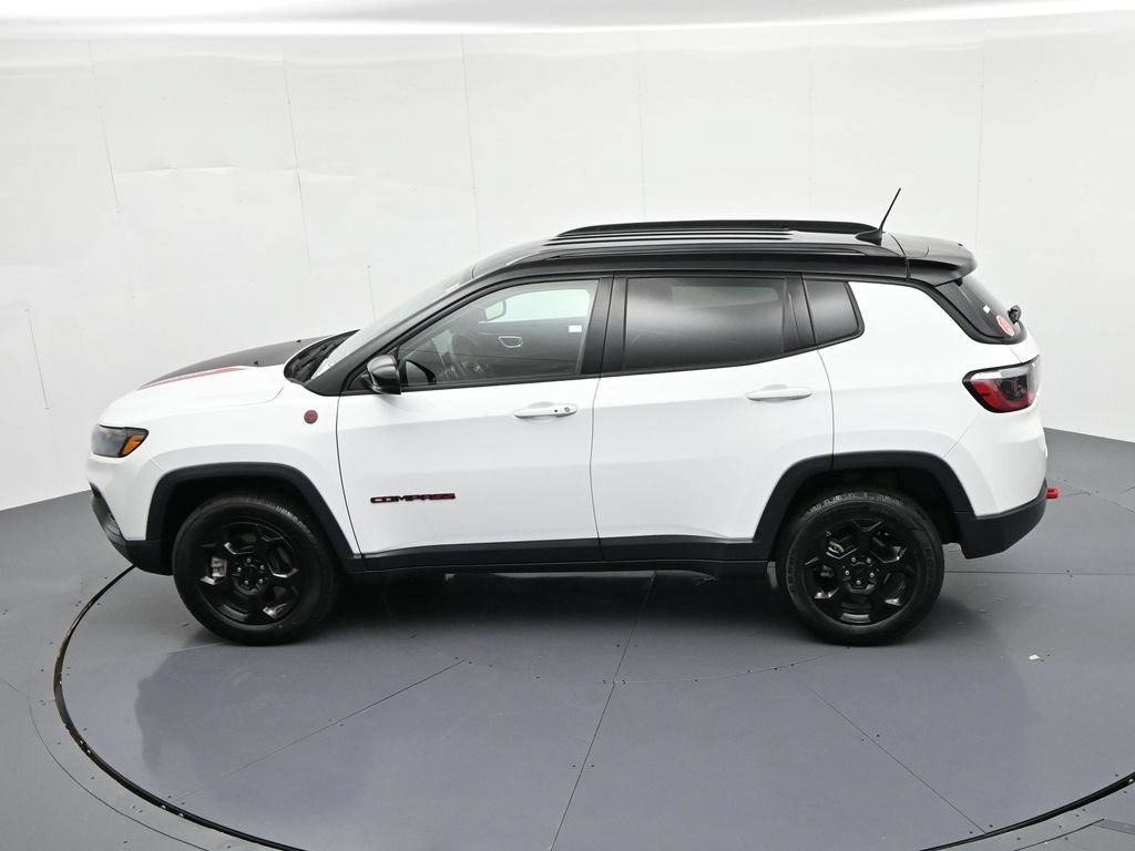 Used 2023 Jeep Compass Trailhawk AWD/4WD image 24